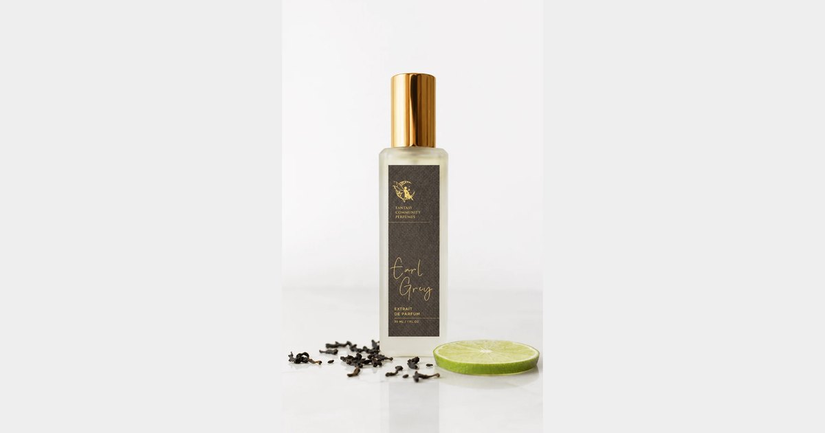 An FCP Extrait de Parfum spray bottle